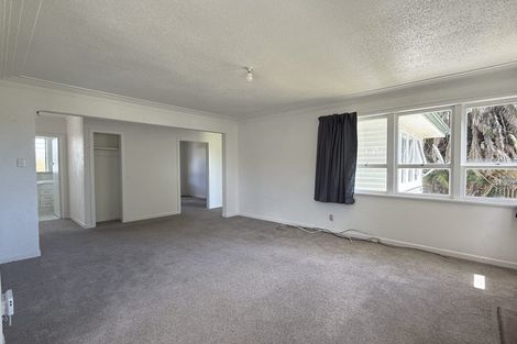 Photo of property in 13 Valdale Road, Henderson, Auckland, 0610