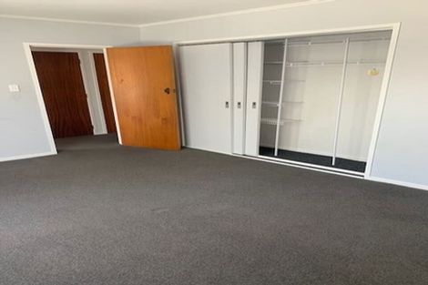 Photo of property in 1/111 Shakespeare Road, Milford, Auckland, 0620