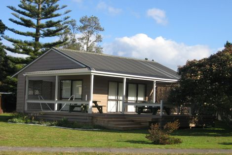 Photo of property in 10 Pauanui Boulevard, Pauanui, Hikuai, 3579