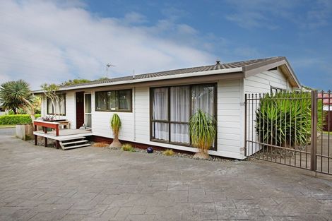 Photo of property in 37 Barnhill Crescent, Pahurehure, Papakura, 2113