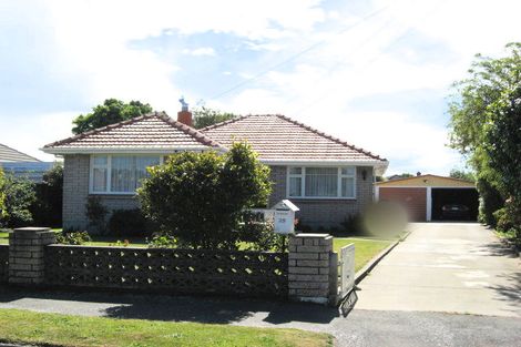 Photo of property in 25 Tintern Avenue, Avonhead, Christchurch, 8042