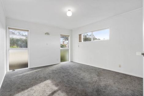 Photo of property in 19 Ravenwood Drive, Forrest Hill, Auckland, 0620