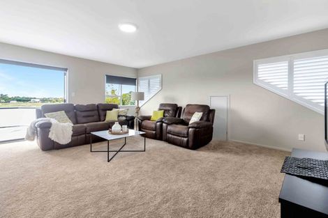 Photo of property in 61 Whatapaka Road, Karaka, Papakura, 2580