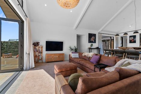 Photo of property in 28 Capriole Crescent, Kingseat, Papakura, 2580