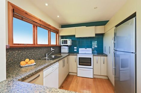 Photo of property in 68 Gillies Crescent, Waimarama, Havelock North, 4294