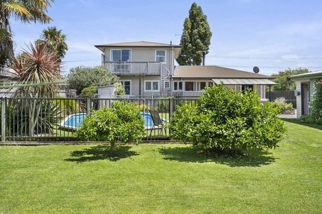 Photo of property in 298 Shakespeare Street, Leamington, Cambridge, 3432