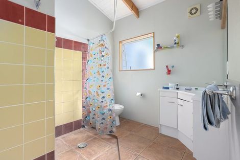 Photo of property in 78 Coulter Road, Henderson Valley, Auckland, 0614