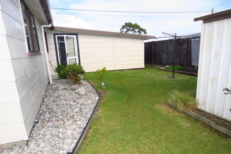 Photo of property in 16 Hunter Street, Westport, 7825