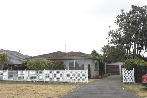 Photo of property in 120 Inwoods Close, Parklands, Christchurch, 8083