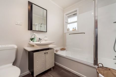 Photo of property in 13 Amberley Avenue, Te Atatu South, Auckland, 0610