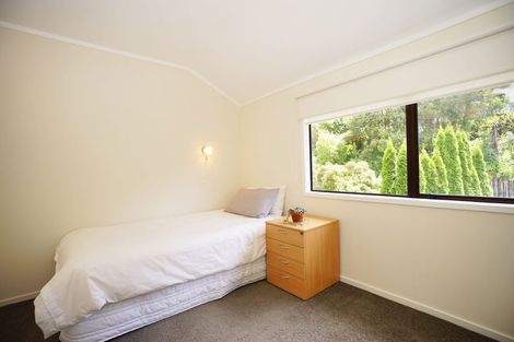 Photo of property in 17 Homewood Place, Chatswood, Auckland, 0626