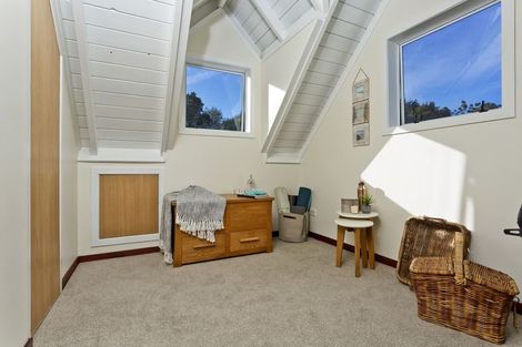 Photo of property in 18 Dene Court Lane, Greenhithe, Auckland, 0632