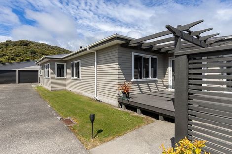 Photo of property in 187 Main South Road, Karoro, Greymouth, 7805