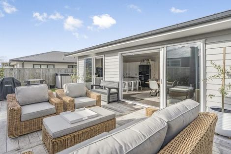 Photo of property in 12 Poulson Grove, Trentham, Upper Hutt, 5018