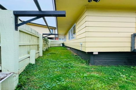 Photo of property in 19 Walmsley Road, Mangere, Auckland, 2022