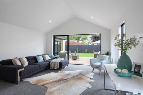 Photo of property in 94 Sarabande Avenue, Redwood, Christchurch, 8051