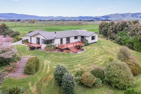Photo of property in 105 Swamp Road, Te Horo, Otaki, 5581