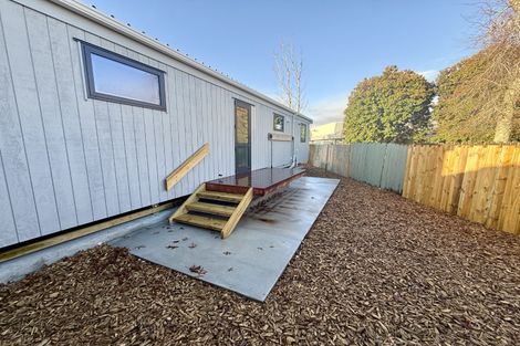 Photo of property in 11 Cooper Place, Papakura, 2110
