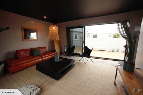 Photo of property in 7a Main Road, Raglan, 3225