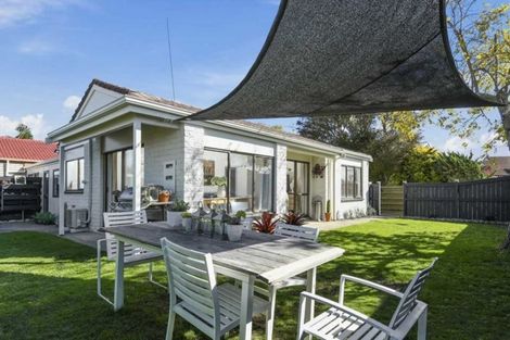 Photo of property in 3a Compton Place, Mount Maunganui, 3116