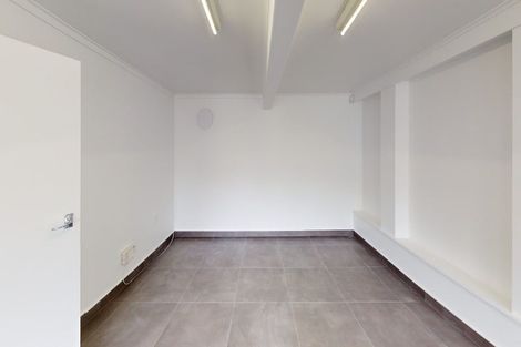 Photo of property in 18 Cavendish Square, Strathmore Park, Wellington, 6022