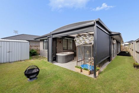 Photo of property in 17 Te Wharo Drive, Papamoa, 3118