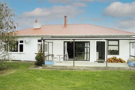 Photo of property in 77-79 Newcastle Street, Hampden, 9410
