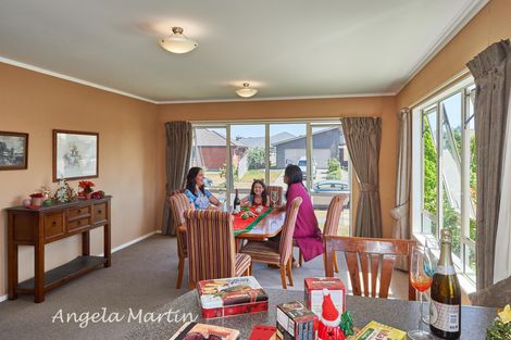 Photo of property in 18 Meridian Grove, Kelvin Grove, Palmerston North, 4414