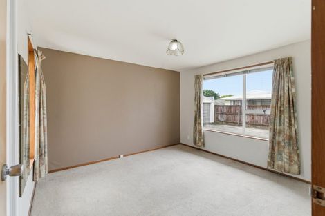 Photo of property in 1/87 Denise Crescent, Hornby, Christchurch, 8042