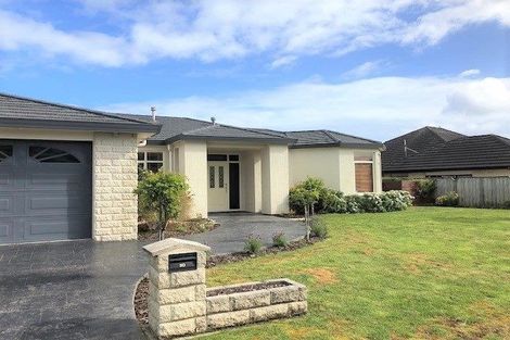 Photo of property in 20 Quadrant Heights, Paraparaumu, 5032