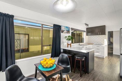 Photo of property in 20 Tawavale Street, Pukehangi, Rotorua, 3015