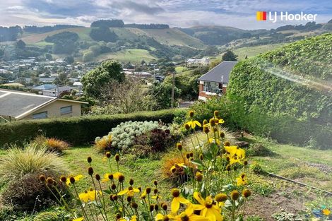 Photo of property in 1 Jane Street, Macandrew Bay, Dunedin, 9014