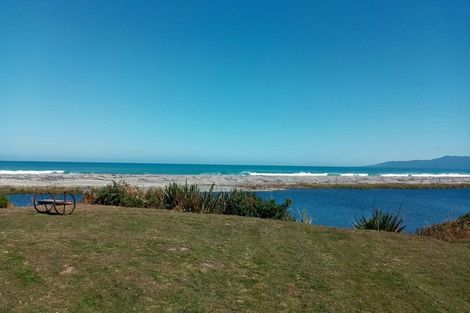 Photo of property in 5 Bluecliffs Beach Road, Papatotara, Tuatapere, 9691