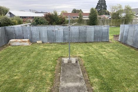 Photo of property in 6-6a Timaru Road, Waimate, 7924