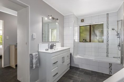 Photo of property in 7 The Yardarm, Whitby, Porirua, 5024