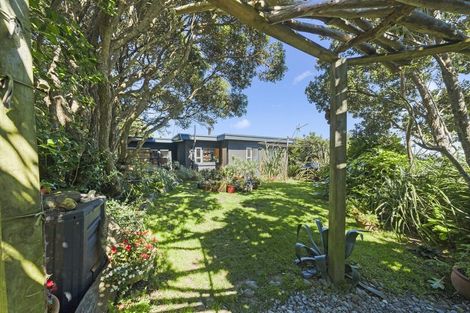 Photo of property in 39 Hudson Street, Island Bay, Wellington, 6023