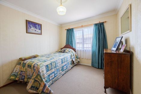 Photo of property in 15a Holyrood Terrace, Waipukurau, 4200