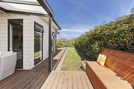 Photo of property in 14 Waitaha Place, Bell Block, New Plymouth, 4312