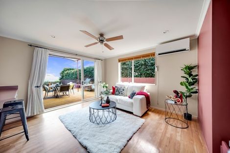 Photo of property in 1/39 Marriott Road, Pakuranga, Auckland, 2010