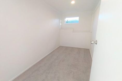 Photo of property in 18 Chevis Place, Pakuranga, Auckland, 2010
