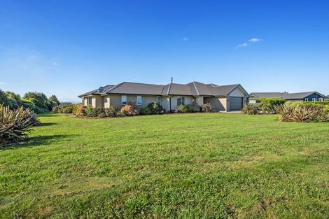 Photo of property in 36 Whitcombe Place, Darfield, 7571