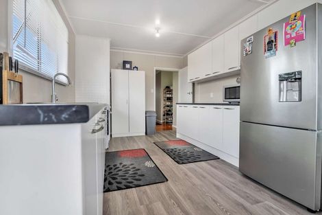 Photo of property in 179 Hakanoa Street, Huntly, 3700