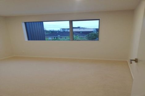 Photo of property in 4035c Great North Road, Glen Eden, Auckland, 0602