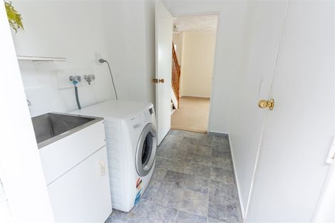 Photo of property in 2/61 Woodhouse Avenue, Karori, Wellington, 6012