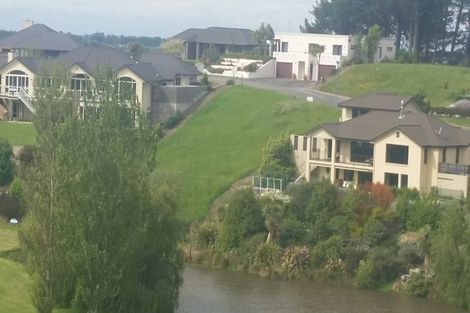 Photo of property in 22 Pine Hill Rise, Fairhall, 7272