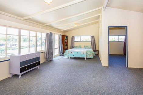 Photo of property in 16 Saint James Street, Southbridge, 7602