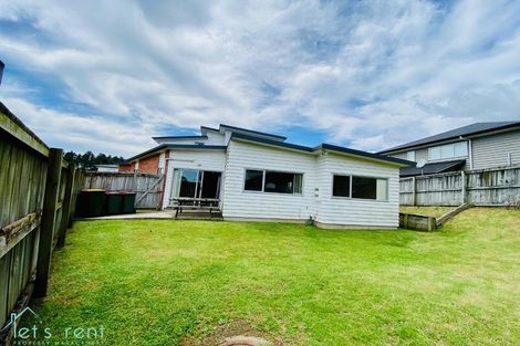 Photo of property in 42 Kokako Rise, Papakura, 2110