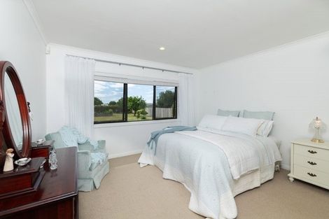 Photo of property in 32 Edkins Road, Kerikeri, 0230