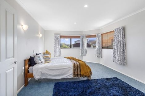 Photo of property in 13 Paremata Drive, Paremata, Porirua, 5024