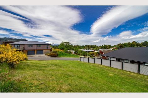 Photo of property in 5 Kowhai Heights, Ohakune, 4625